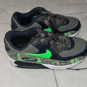 Nike air max toddler shoes